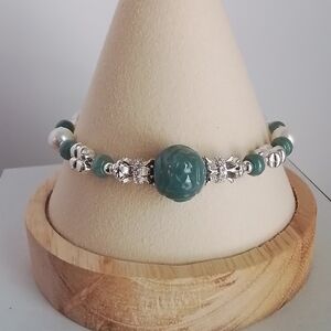 Jade and Freshwater Pearl Bracelet